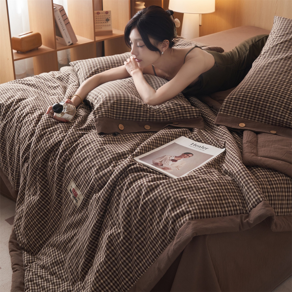 91家纺网 家纺一手货源 找家纺 恬思语家纺 2026春夏新款全棉加密色织棉花夏凉被夏被四件套-美拉德系列 棕小格