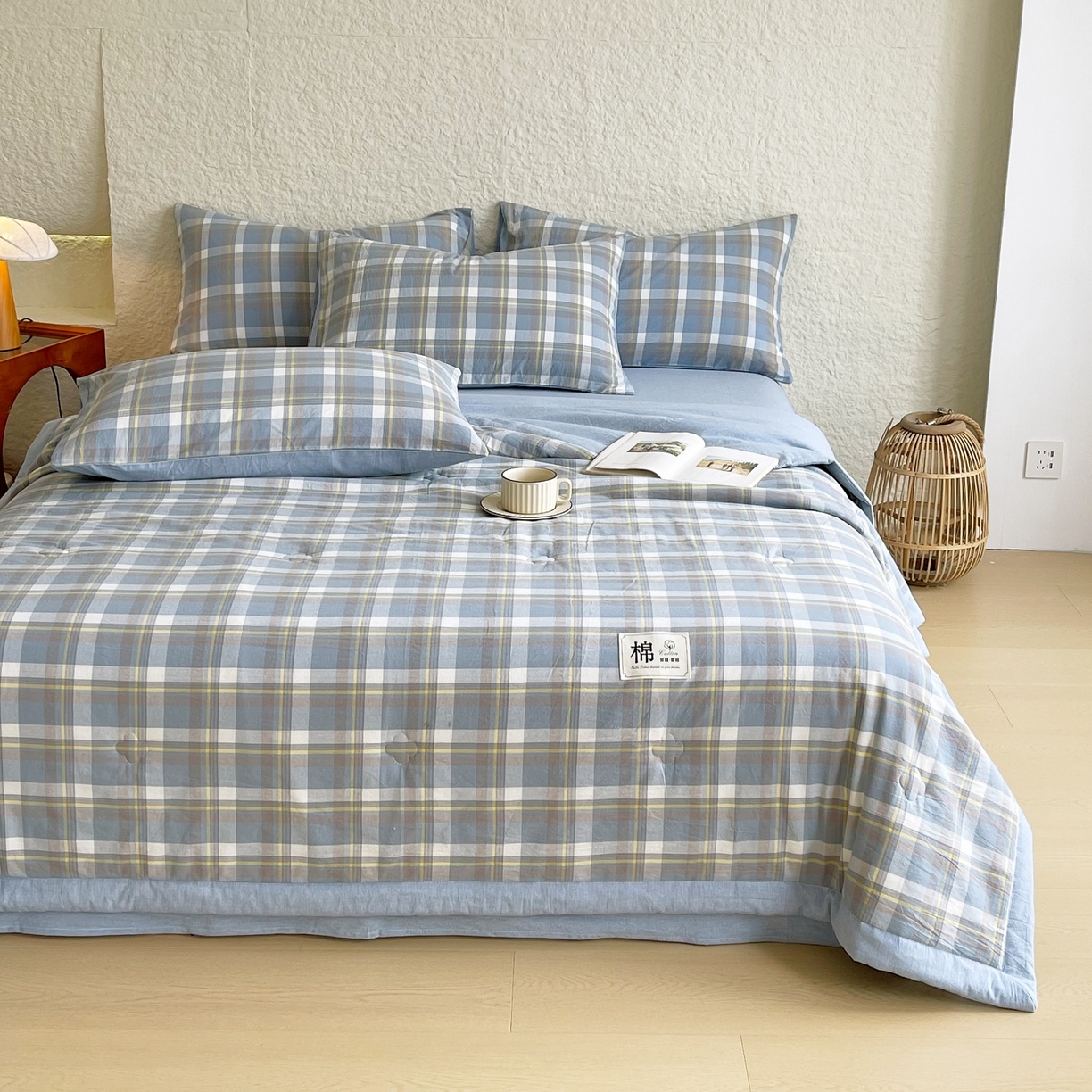 91家纺网 家纺一手货源 找家纺 梵克保罗 2026春夏新款水洗棉新疆棉花被绗缝款夏被系列单夏被夏凉被空调被 棉花被-简兮蓝