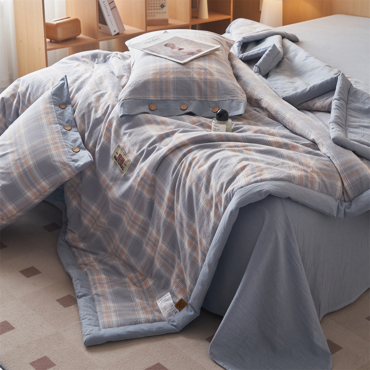 91家纺网 家纺一手货源 找家纺 恬思语家纺 2026春夏新款全棉加密色织棉花夏凉被夏被四件套-美拉德系列 蓝韵格