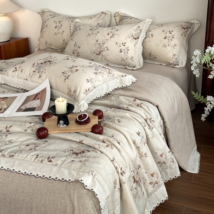 91家纺网 家纺一手货源 找家纺 慕晨 2026新款天丝莱赛尔棉麻数码印色织花边夏被四件套高级田园美式直播热款 浅棠