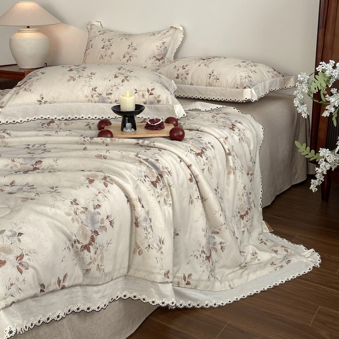 91家纺网 家纺一手货源 找家纺 慕晨 2026新款天丝莱赛尔棉麻数码印色织花边夏被四件套高级田园美式直播热款 浅棠