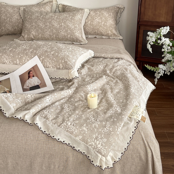 91家纺网 家纺一手货源 找家纺 慕晨 2026新款天丝莱赛尔棉麻数码印色织花边夏被四件套高级田园美式直播热款 疏影