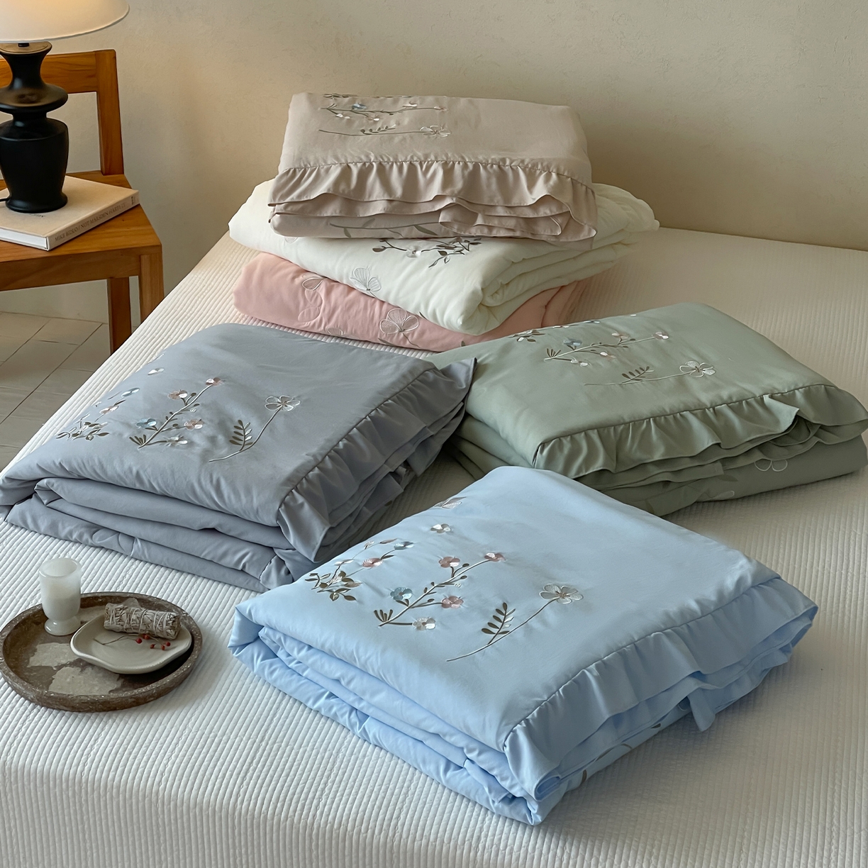 一加一 2026新款亲肤凉感花边绣花大豆夏被夏凉被空调被四件套-花间序 组合图仅供展示不可下单