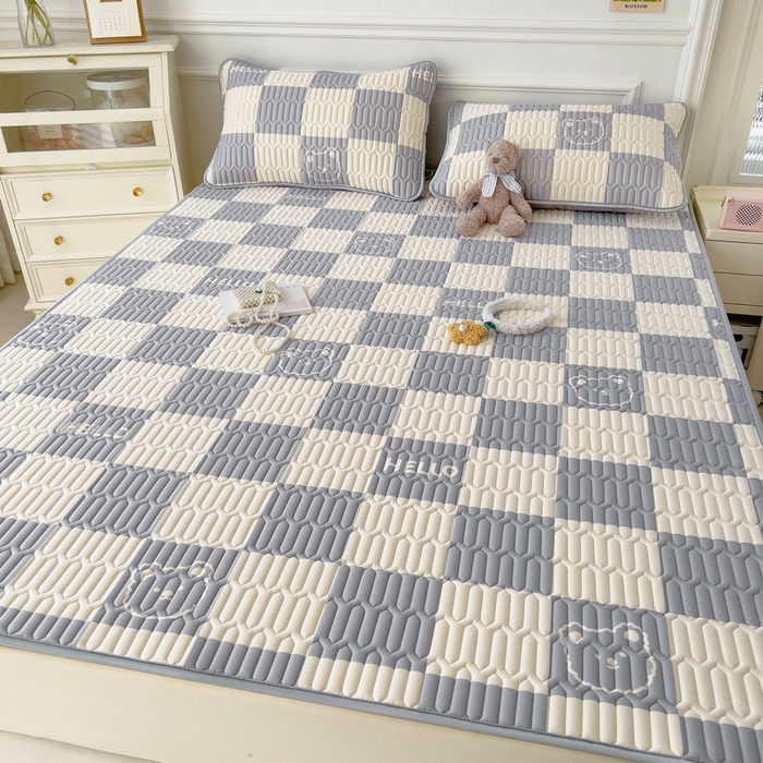 91家纺网 家纺一手货源 找家纺 丝羽坊 2026新款高密凉感丝印花乳胶凉席-平铺款 灰格熊