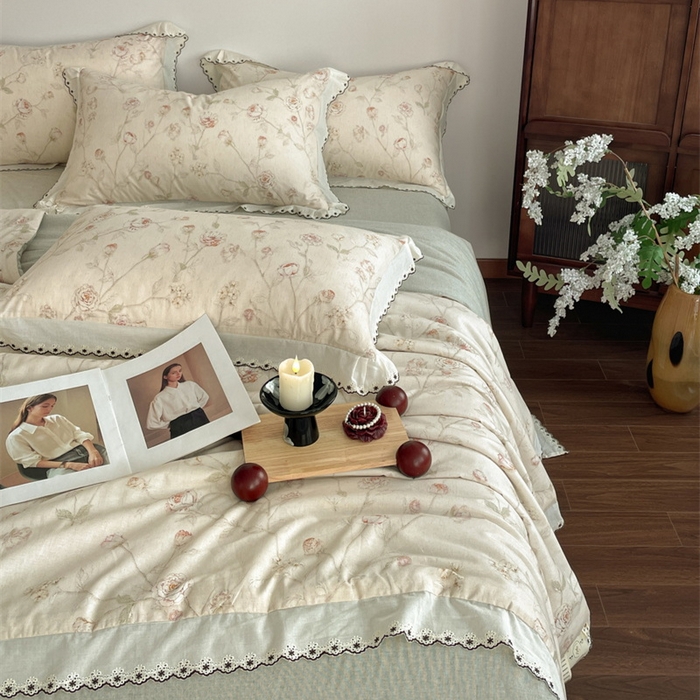 91家纺网 家纺一手货源 找家纺 慕晨 2026新款天丝莱赛尔棉麻数码印色织花边夏被四件套高级田园美式直播热款 素偶