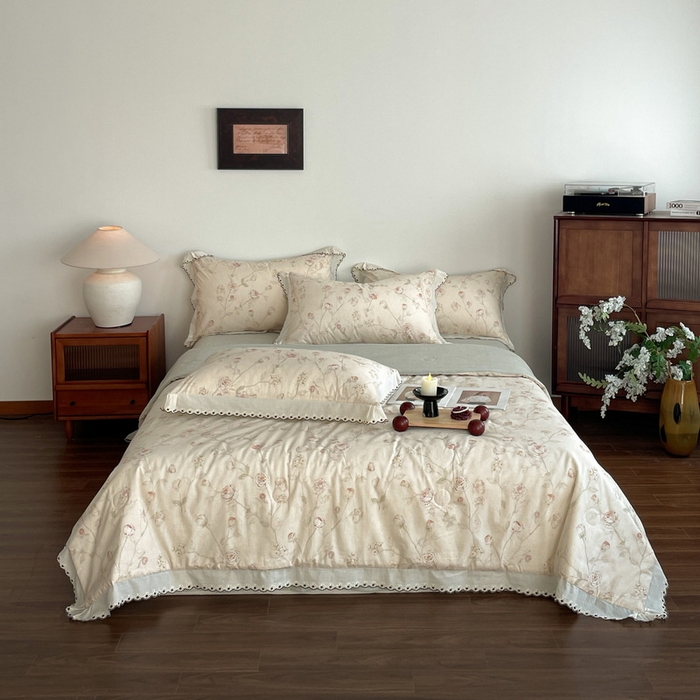 91家纺网 家纺一手货源 找家纺 慕晨 2026新款天丝莱赛尔棉麻数码印色织花边夏被四件套高级田园美式直播热款 素偶