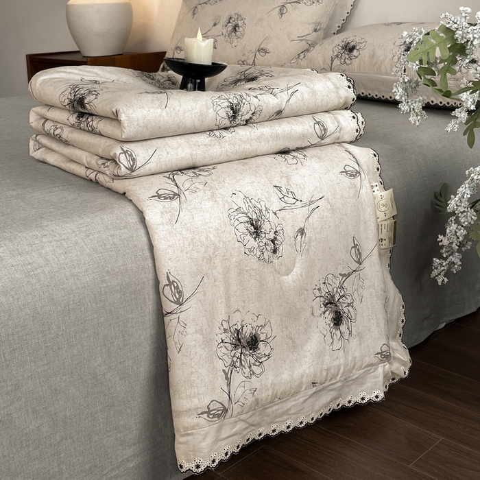 91家纺网 家纺一手货源 找家纺 慕晨 2026新款天丝莱赛尔棉麻数码印色织花边夏被四件套高级田园美式直播热款 云堇