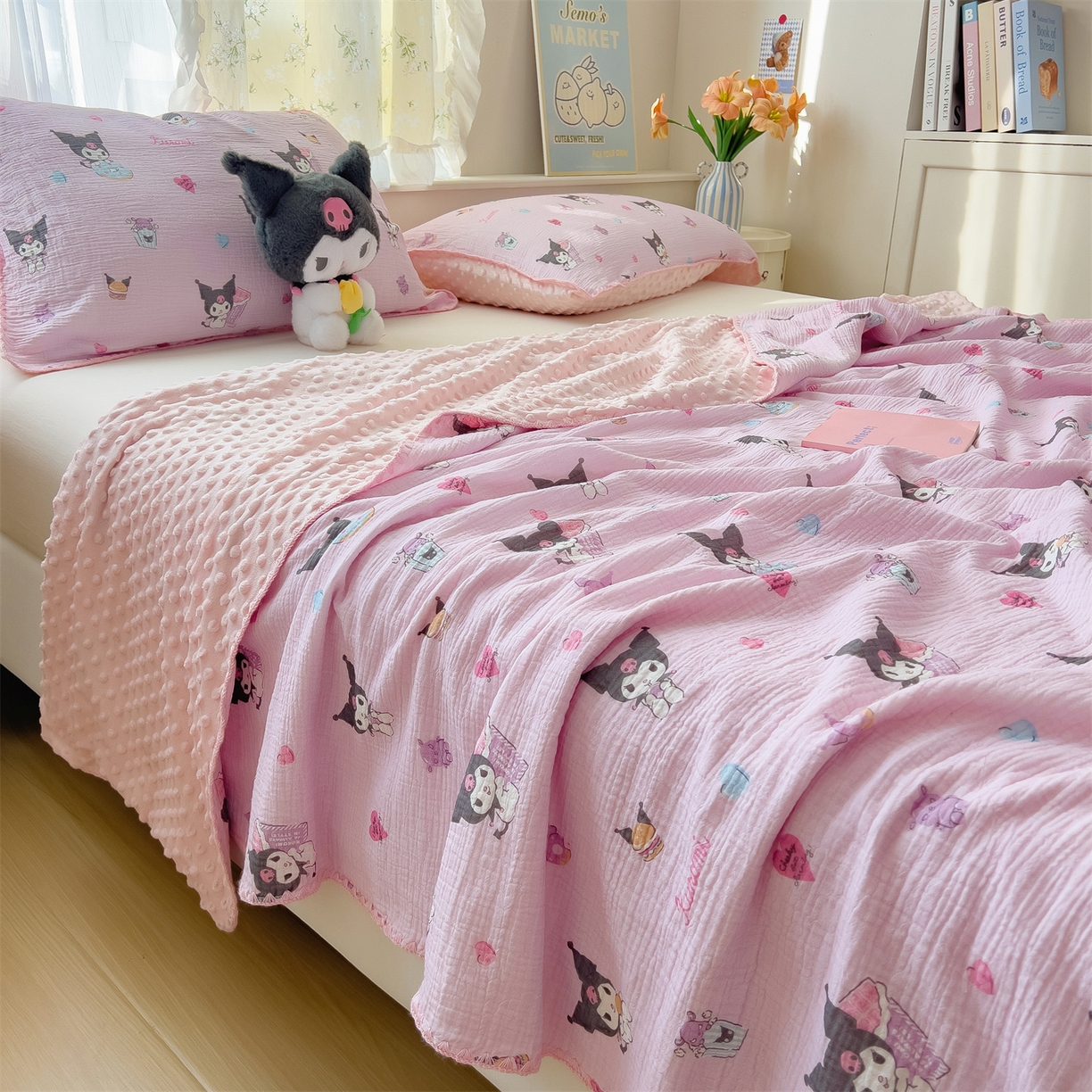 91家纺网 家纺一手货源 找家纺 兄弟坊 2026新款正版授权卡通全棉双层纱安抚被夏被纱布豆豆毯学校午睡被 小小库洛米