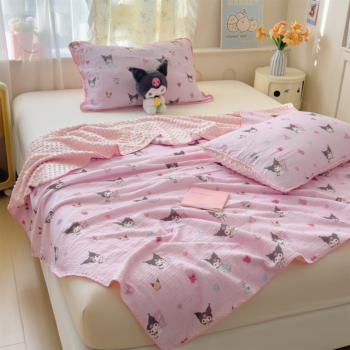 91家纺网 家纺一手货源 找家纺 兄弟坊 2026新款正版授权卡通全棉双层纱安抚被夏被纱布豆豆毯学校午睡被 小小库洛米