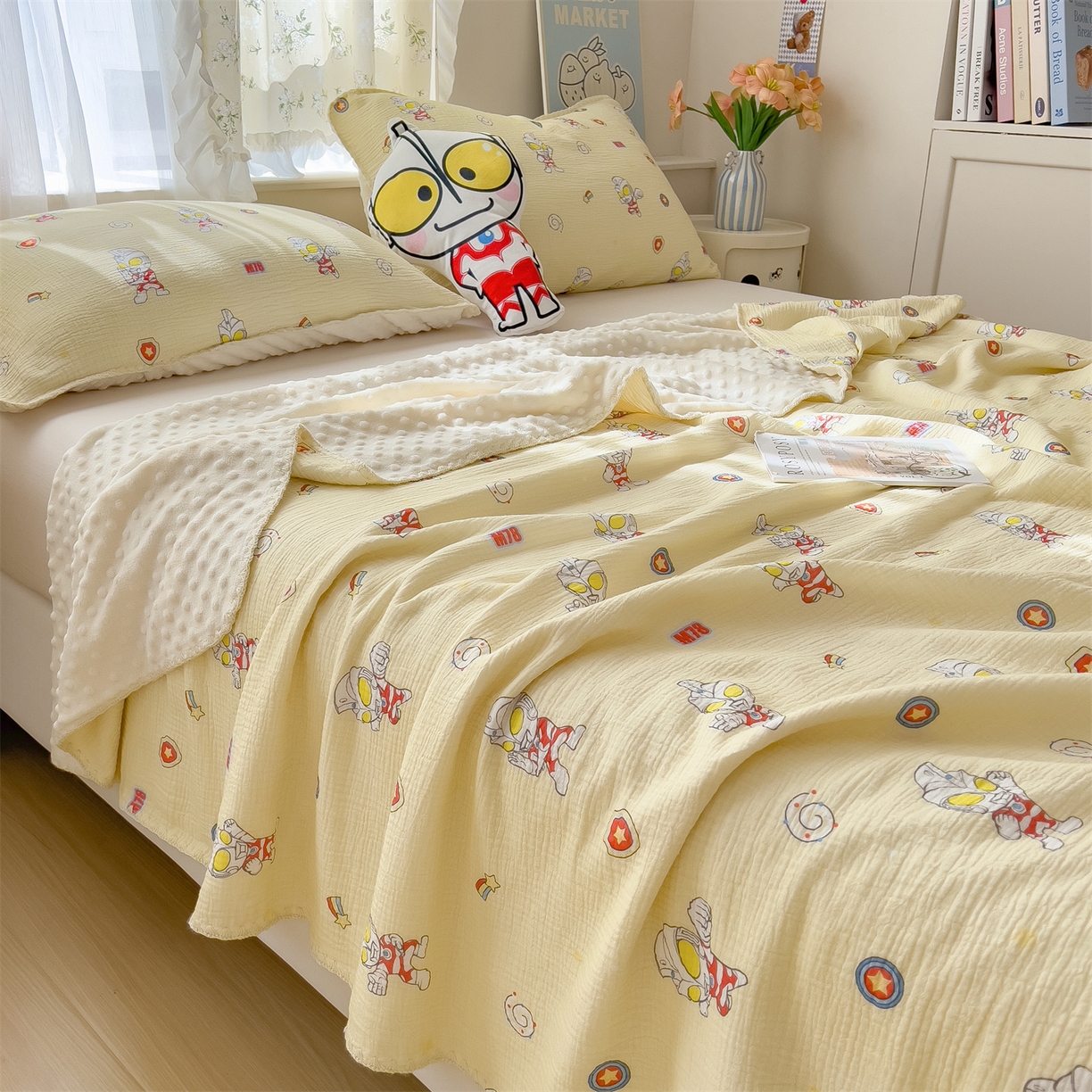91家纺网 家纺一手货源 找家纺 兄弟坊 2026新款正版授权卡通全棉双层纱安抚被夏被纱布豆豆毯学校午睡被 光耀奥特黄