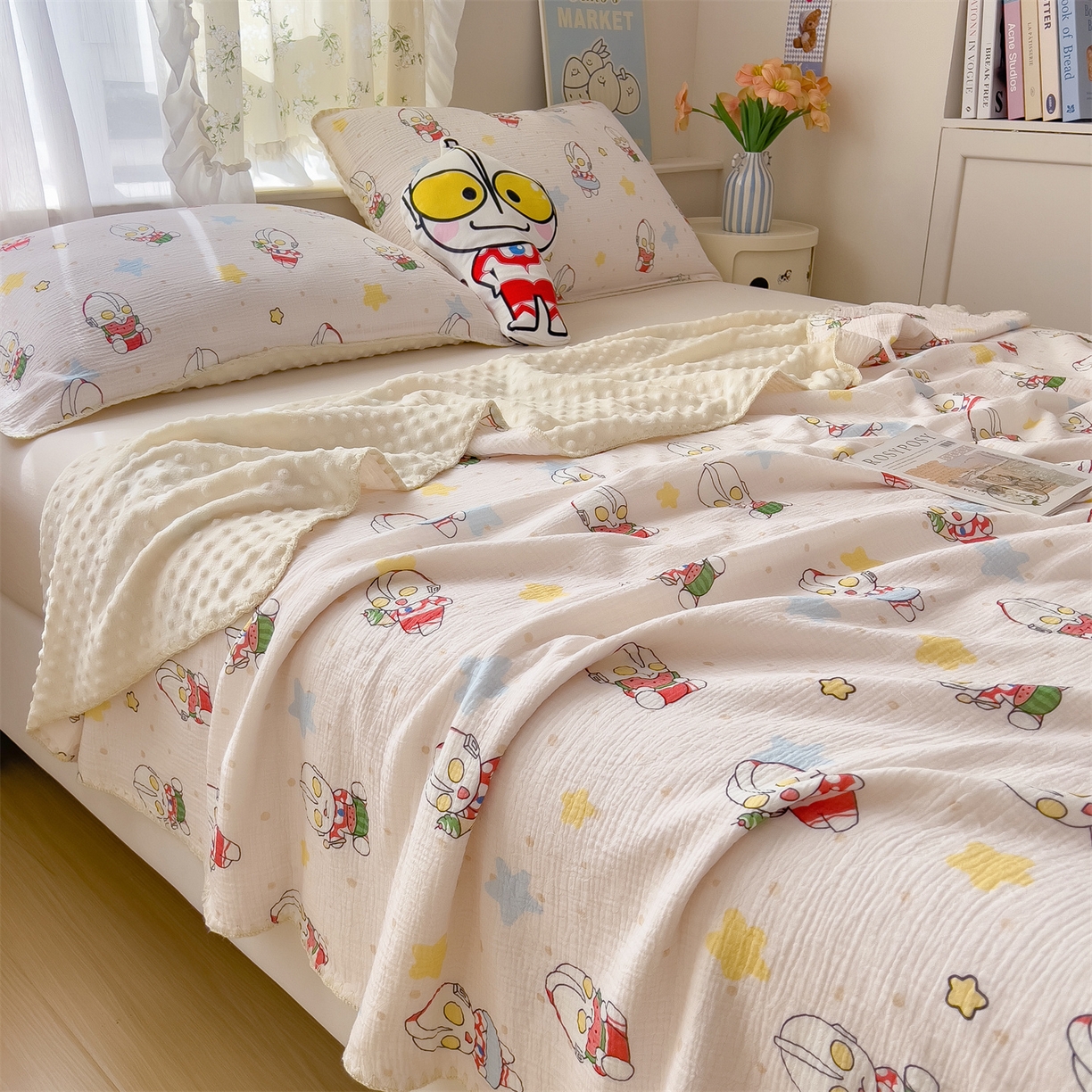 91家纺网 家纺一手货源 找家纺 兄弟坊 2026新款正版授权卡通全棉双层纱安抚被夏被纱布豆豆毯学校午睡被 酷酷奥特曼