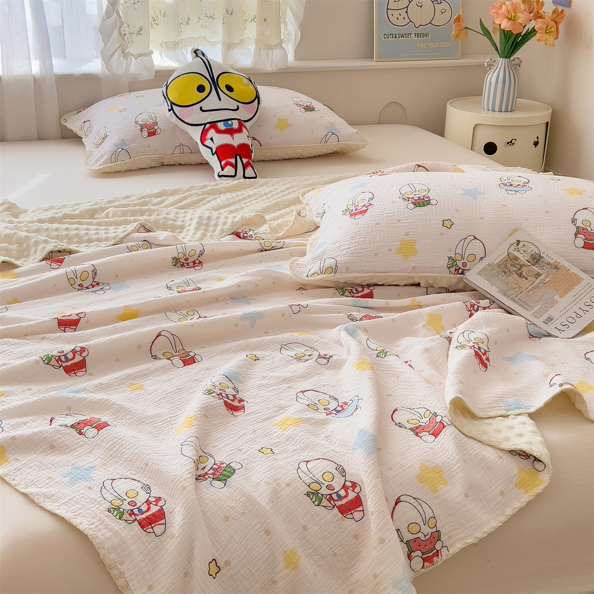 91家纺网 家纺一手货源 找家纺 兄弟坊 2026新款正版授权卡通全棉双层纱安抚被夏被纱布豆豆毯学校午睡被 酷酷奥特曼