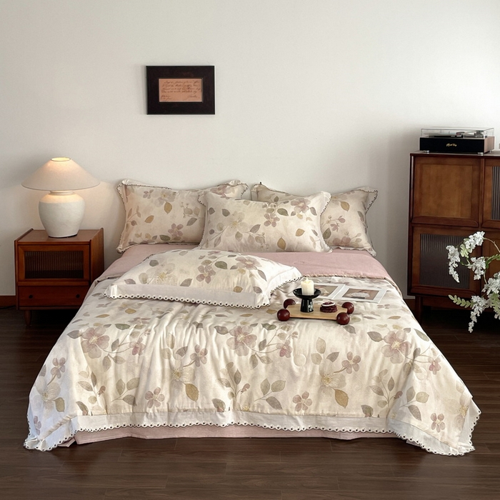 91家纺网 家纺一手货源 找家纺 慕晨 2026新款天丝莱赛尔棉麻数码印色织花边夏被四件套高级田园美式直播热款 紫慕