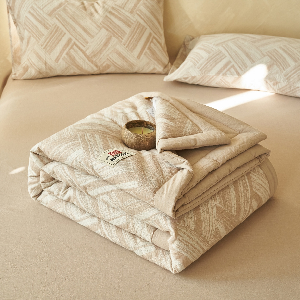 91家纺网 家纺一手货源 找家纺 恬思语家纺 2026春夏新款里外全棉纯棉大提花棉花夏被--洛克系列 洛克-咖