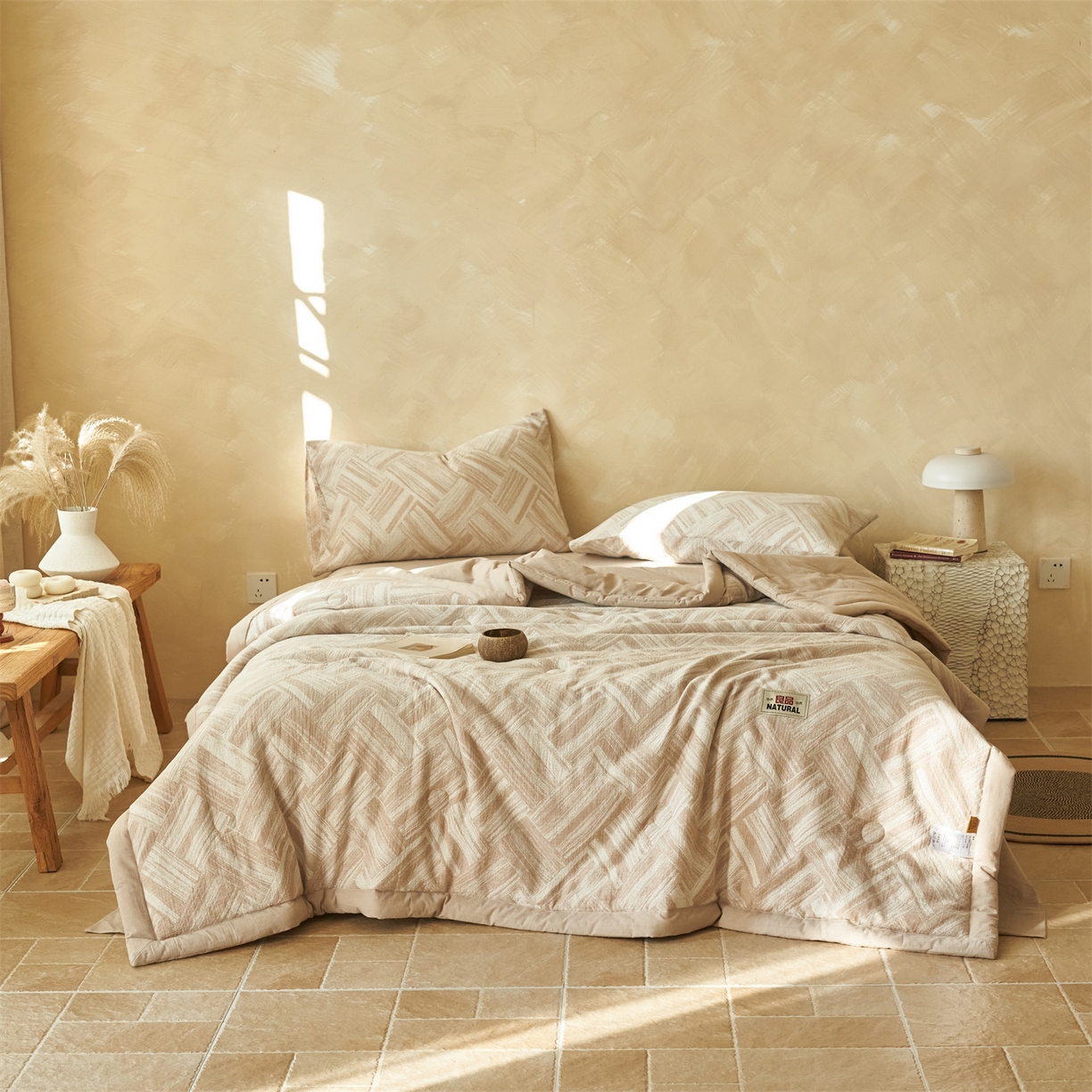 91家纺网 家纺一手货源 找家纺 恬思语家纺 2026春夏新款里外全棉纯棉大提花棉花夏被--洛克系列 洛克-咖