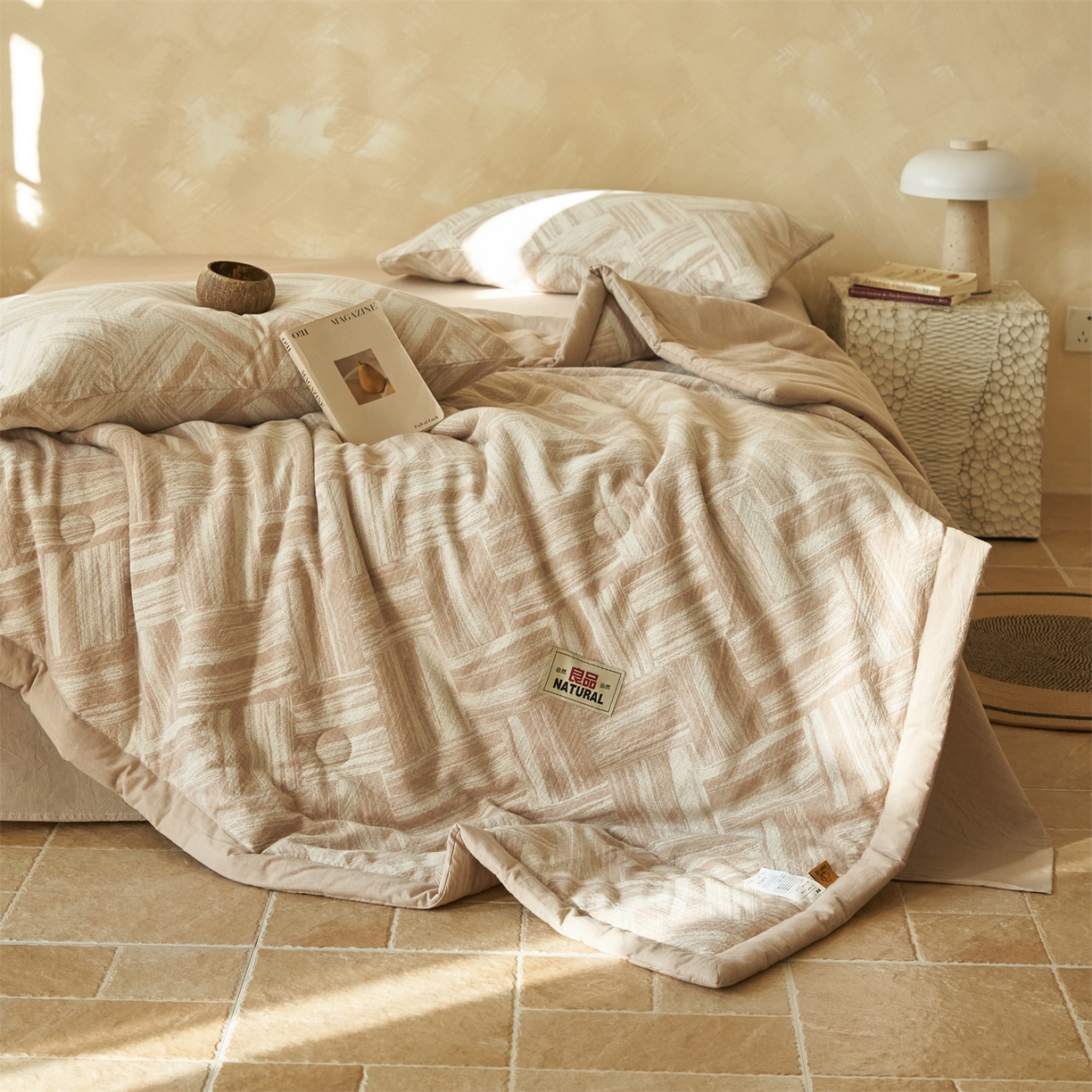 91家纺网 家纺一手货源 找家纺 恬思语家纺 2026春夏新款里外全棉纯棉大提花棉花夏被--洛克系列 洛克-咖