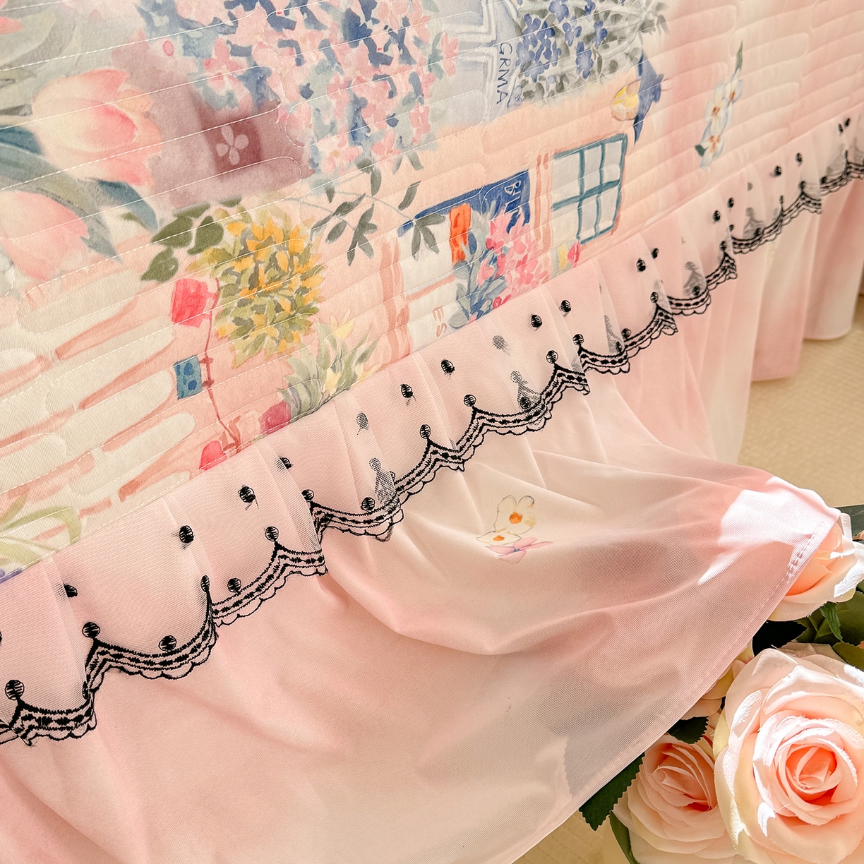 91家纺网 家纺一手货源 找家纺 绒世界 2026新款凉感丝夹棉床盖款三件套 花团锦簇