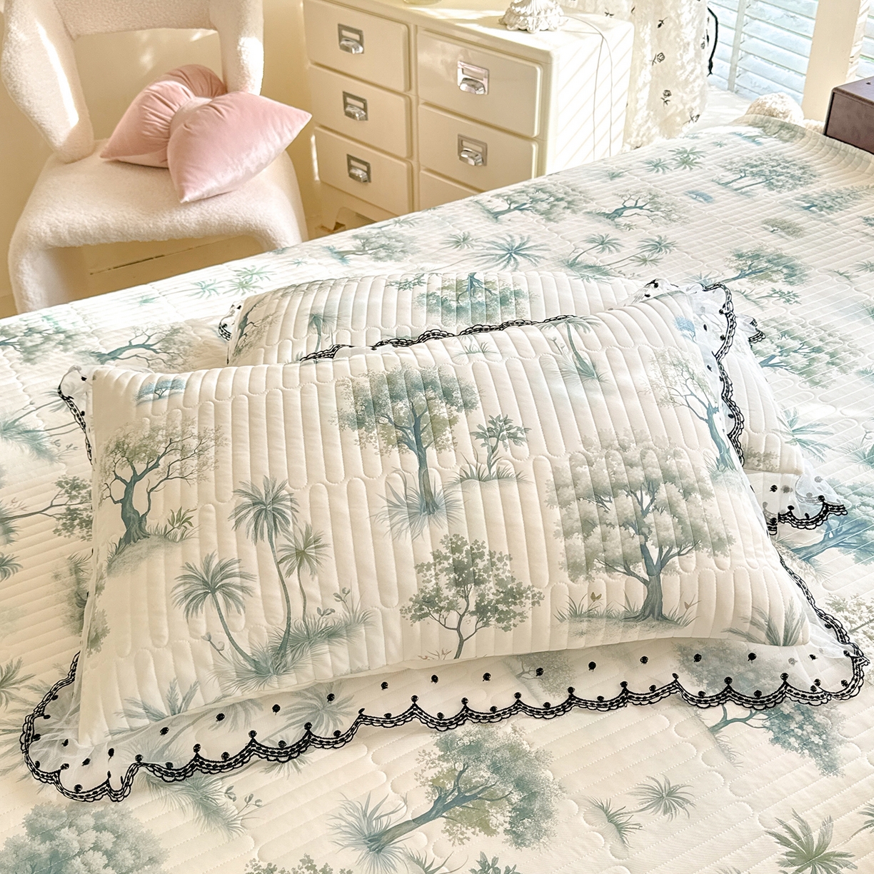 91家纺网 家纺一手货源 找家纺 绒世界 2026新款凉感丝夹棉床盖款三件套 热带雨林