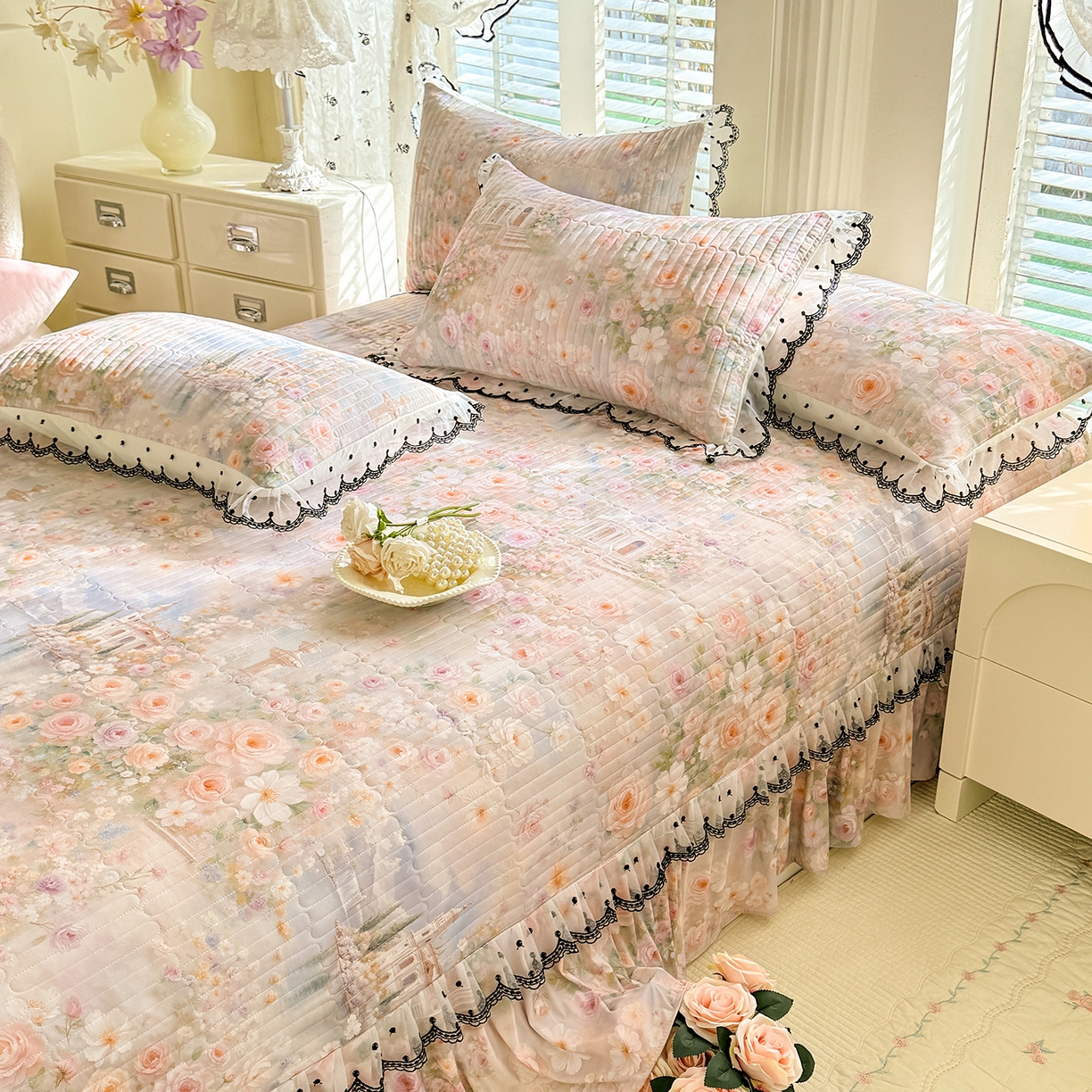 绒世界 2026新款凉感丝夹棉床盖款三件套 烟水花雾