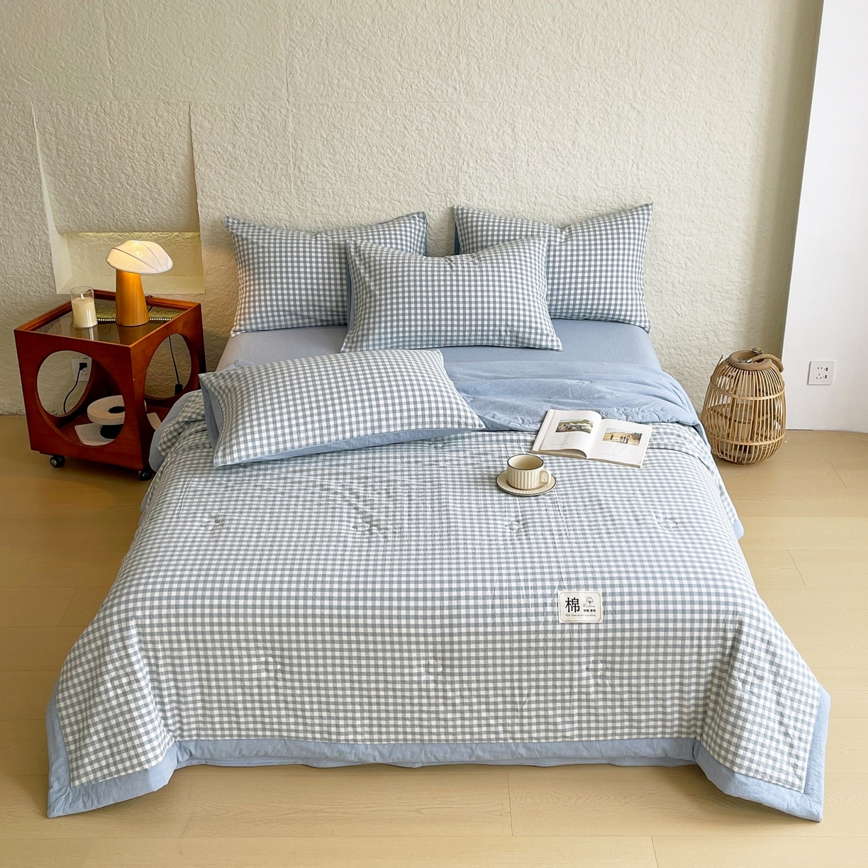 91家纺网 家纺一手货源 找家纺 梵克保罗 2026春夏新款水洗棉新疆棉花被绗缝款夏被系列单夏被夏凉被空调被 棉花被-天蓝小格