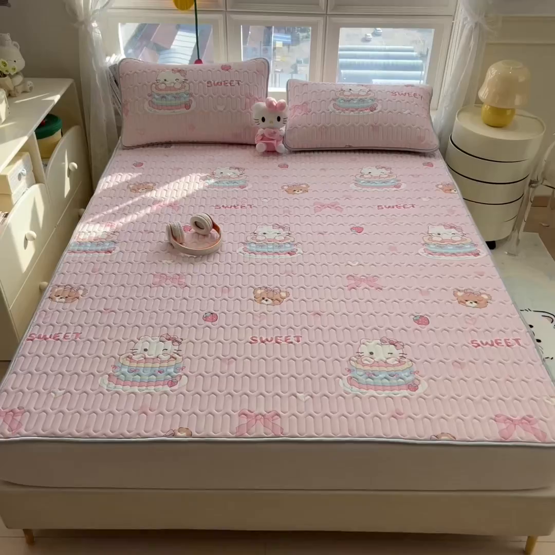 91家纺网 家纺一手货源 找家纺 丝羽坊 2026新款高密凉感丝印花乳胶凉席-平铺款 奶油猫咪