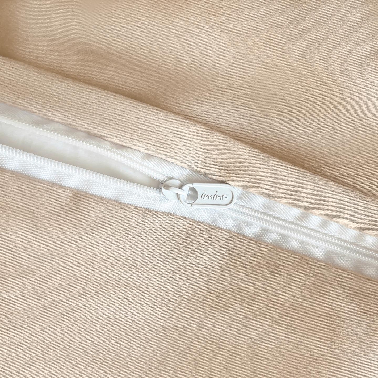 91家纺网 家纺一手货源 找家纺 2026春夏新款全棉提花浮雕四件套 柏拉-白