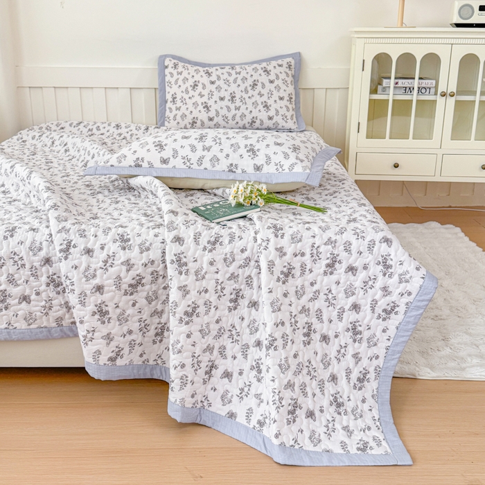 91家纺网 家纺一手货源 找家纺 999家纺 2026新款四季跑量款A类云感双层纱床盖床单三件套夹棉榻榻米炕盖(提供买家秀） 浅画【简约款】