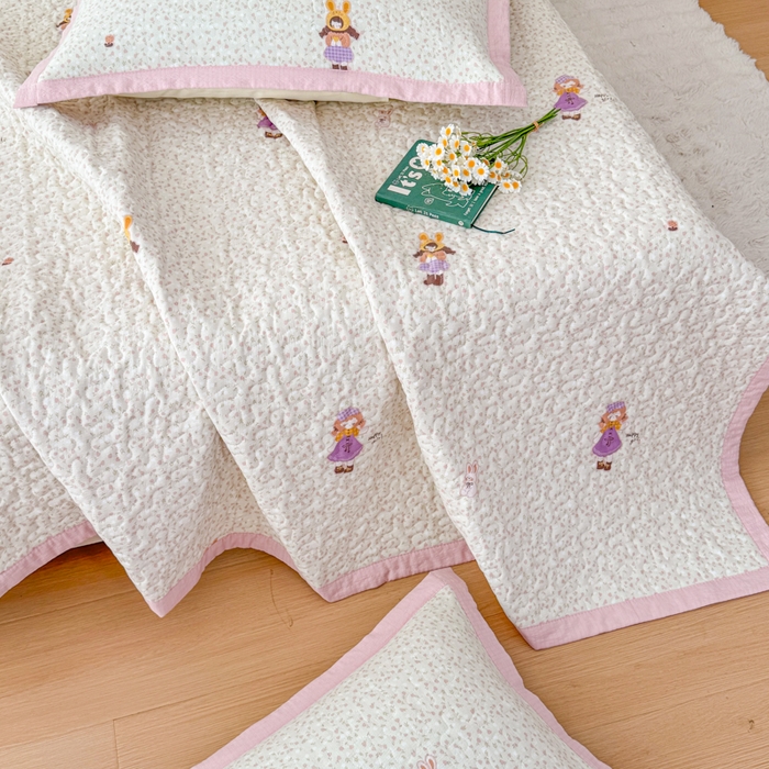 91家纺网 家纺一手货源 找家纺 999家纺 2026新款四季跑量款A类云感双层纱床盖床单三件套夹棉榻榻米炕盖(提供买家秀） 寻梦粉【简约款】