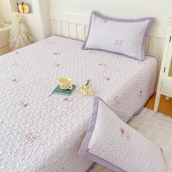 91家纺网 家纺一手货源 找家纺 999家纺 2026新款四季跑量款A类云感双层纱床盖床单三件套夹棉榻榻米炕盖(提供买家秀） 寻梦紫【简约款】
