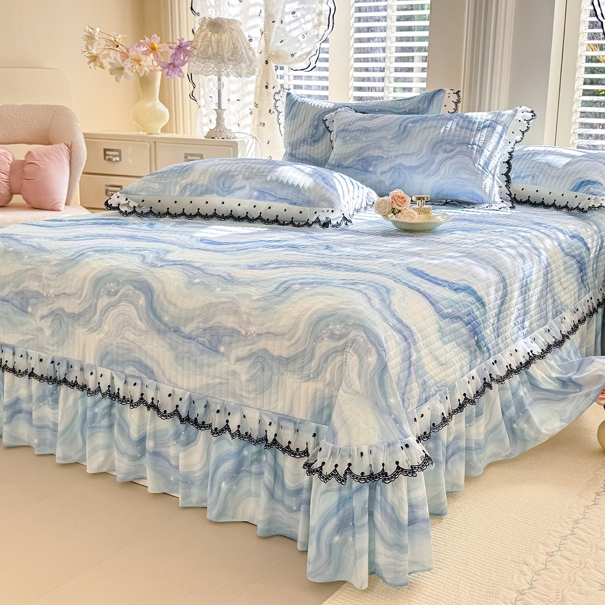 91家纺网 家纺一手货源 找家纺 丝印良品 2026新款凉感丝夹棉床盖款三件套 星河好眠