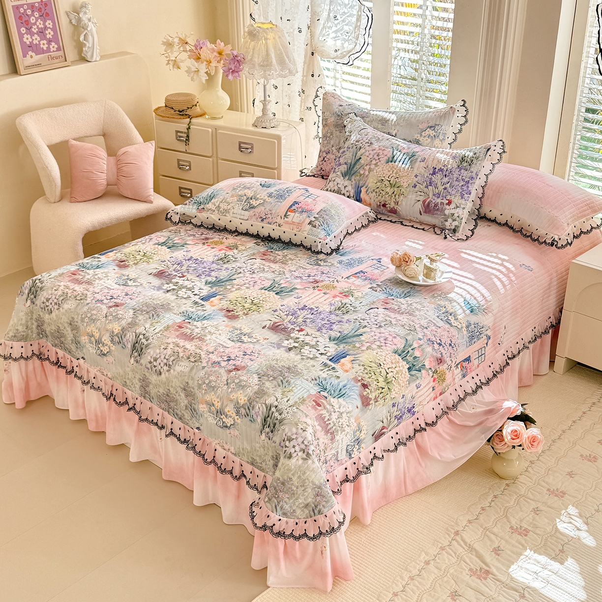 91家纺网 家纺一手货源 找家纺 丝印良品 2026新款凉感丝夹棉床盖款三件套 花团锦簇