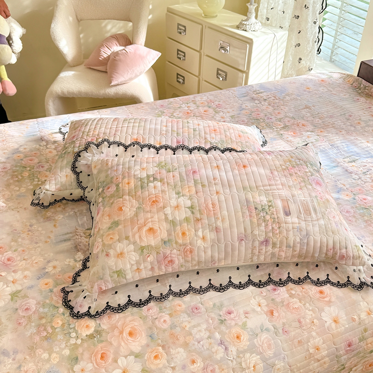 91家纺网 家纺一手货源 找家纺 丝印良品 2026新款凉感丝夹棉床盖款三件套 烟水花雾