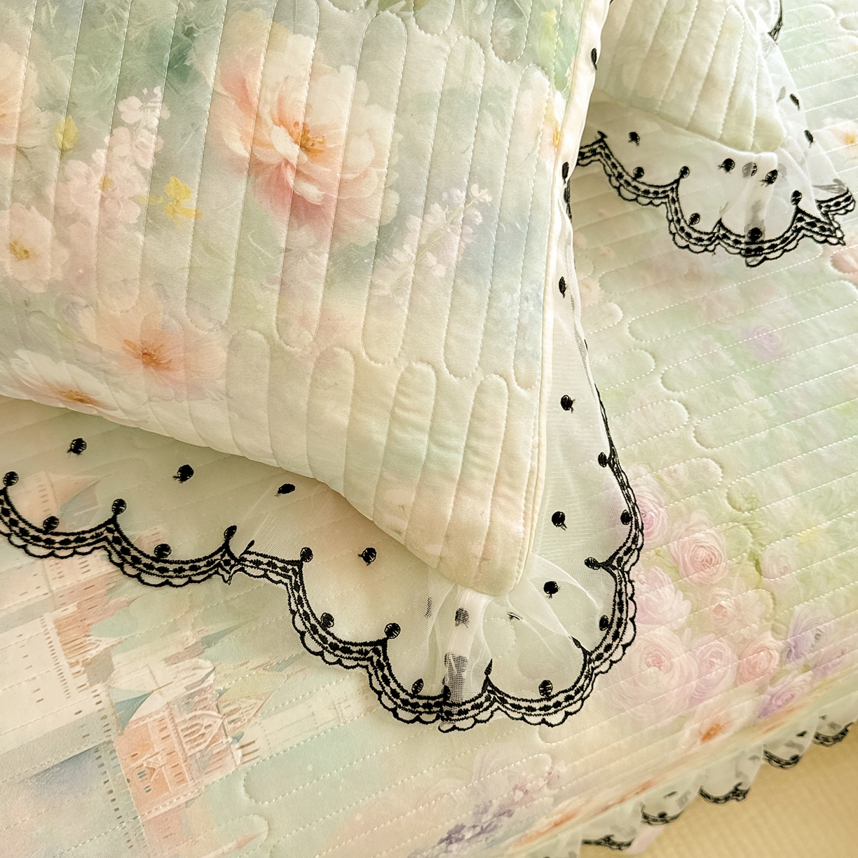 91家纺网 家纺一手货源 找家纺 丝印良品 2026新款凉感丝夹棉床盖款三件套 向阳花开