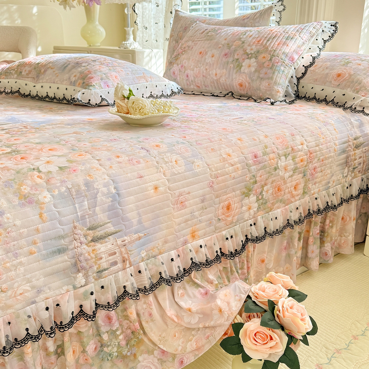 91家纺网 家纺一手货源 找家纺 丝印良品 2026新款凉感丝夹棉床盖款三件套 烟水花雾