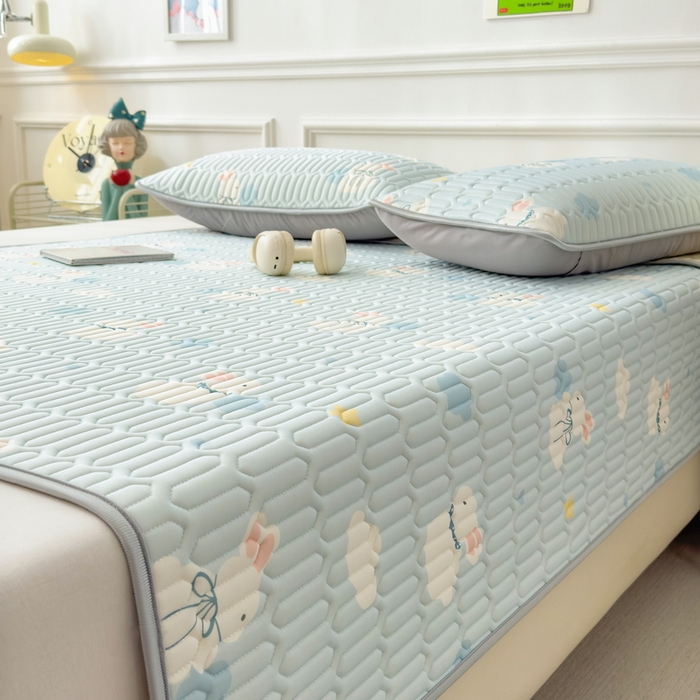 91家纺网 家纺一手货源 找家纺 丝羽坊 2026新款高密凉感丝印花乳胶凉席-平铺款 小白兔