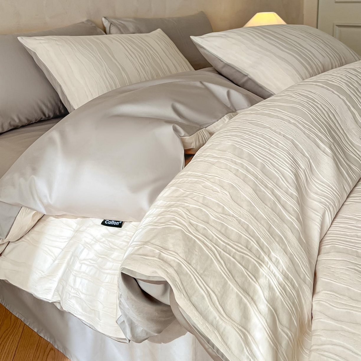 91家纺网 家纺一手货源 找家纺 2026春夏新款全棉提花浮雕四件套 律动格韵