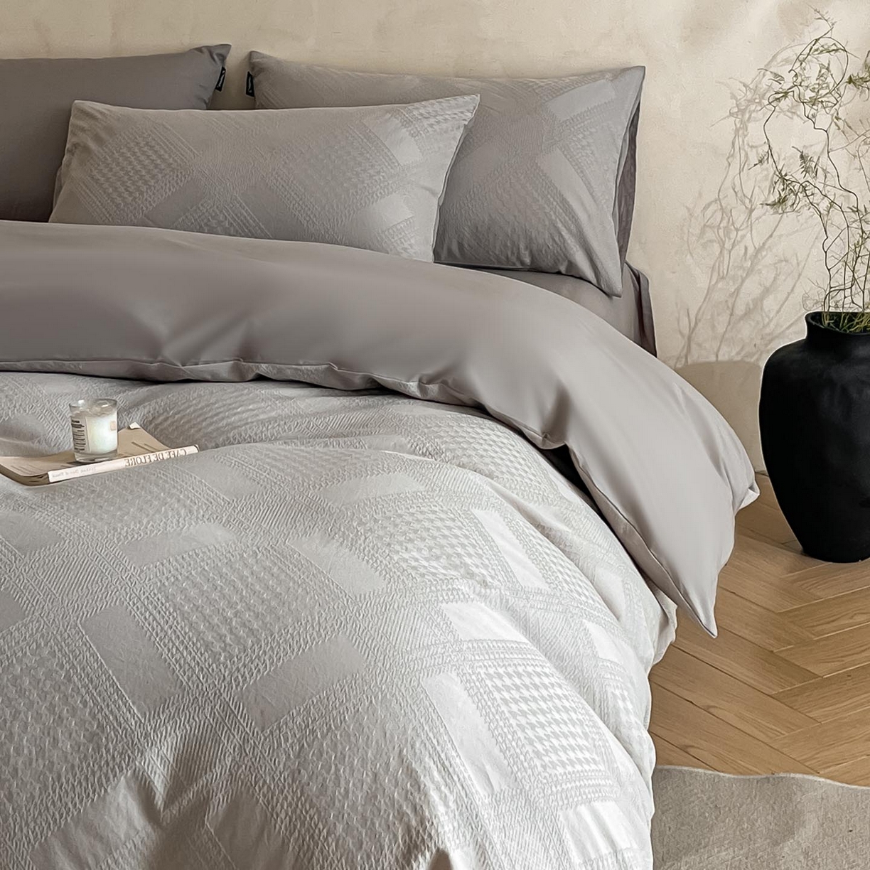 91家纺网 家纺一手货源 找家纺 2026春夏新款全棉提花浮雕四件套 千喜格