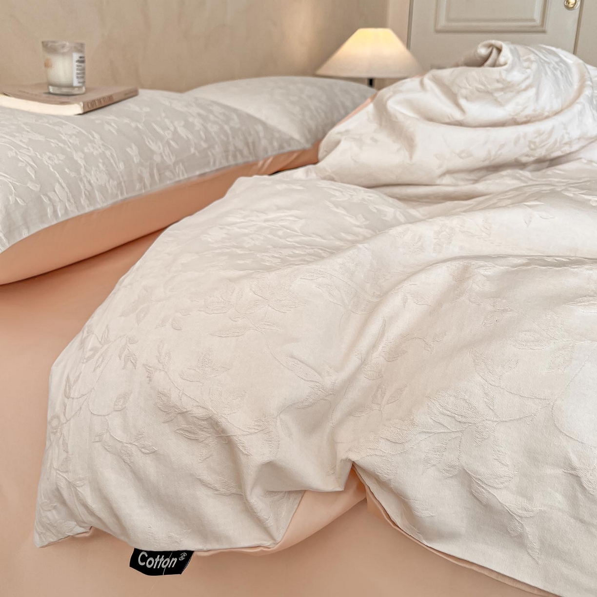 91家纺网 家纺一手货源 找家纺 2026春夏新款全棉提花浮雕四件套 沁语-奶白