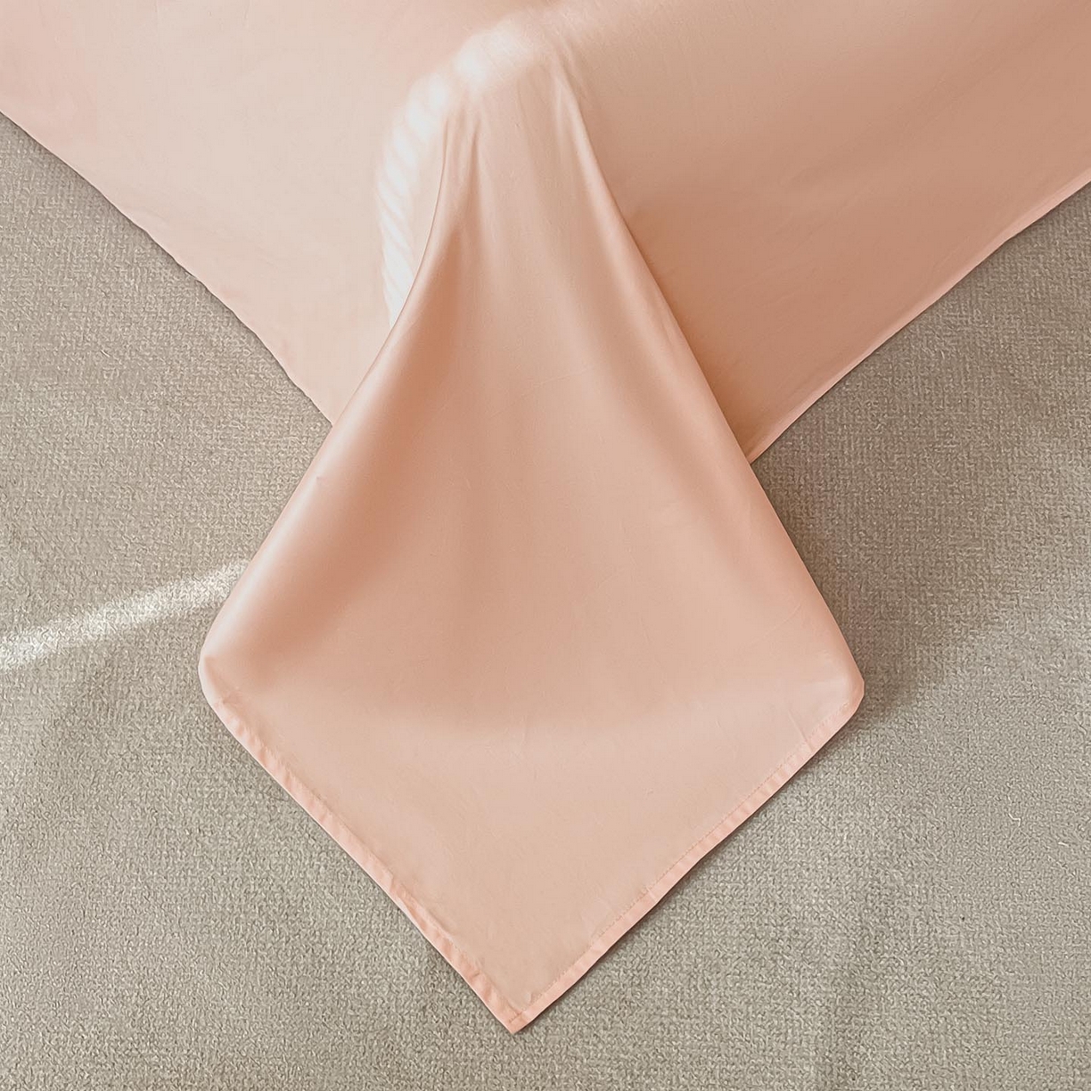 91家纺网 家纺一手货源 找家纺 2026春夏新款全棉提花浮雕四件套 微芒