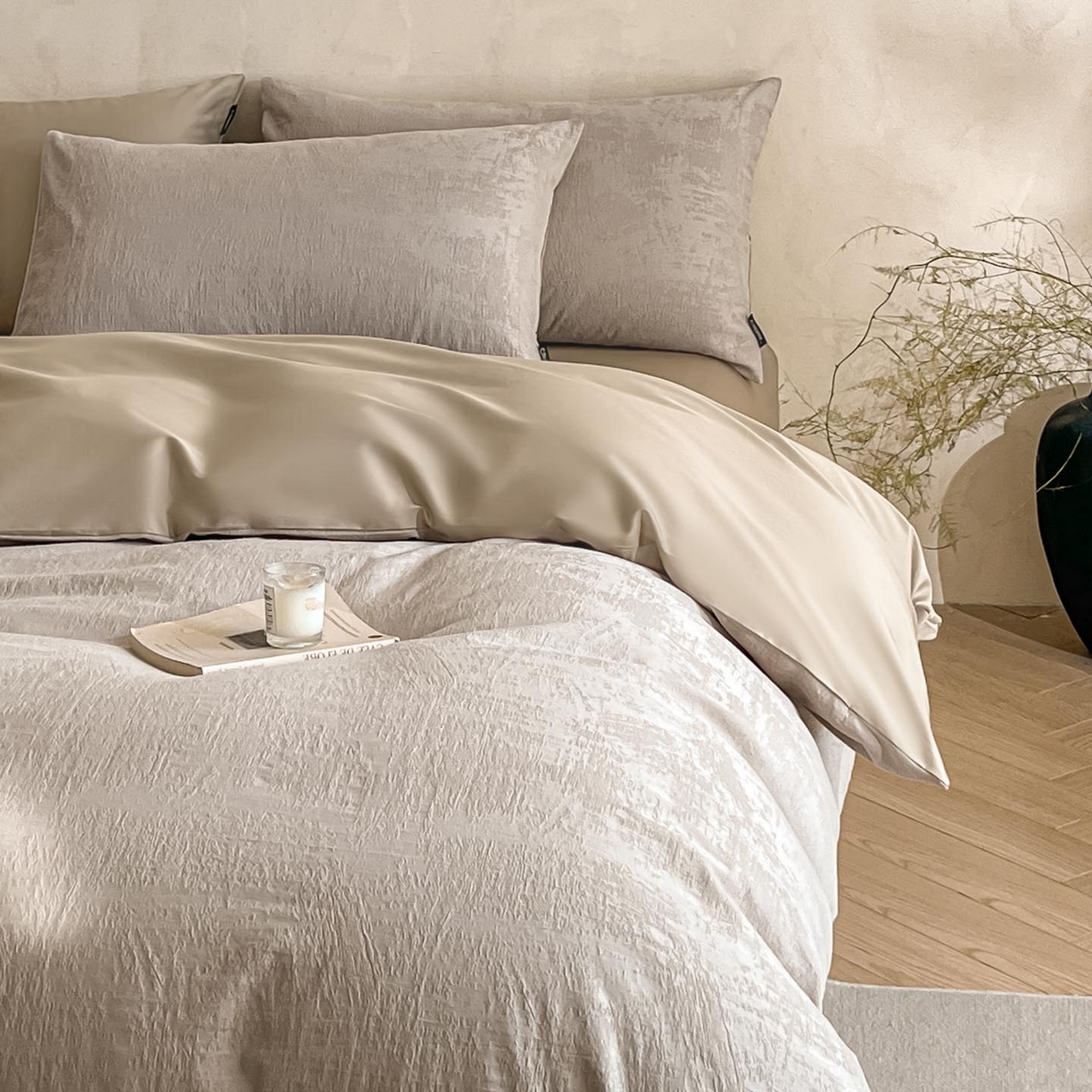 91家纺网 家纺一手货源 找家纺 2026春夏新款全棉提花浮雕四件套 雾絮-灰