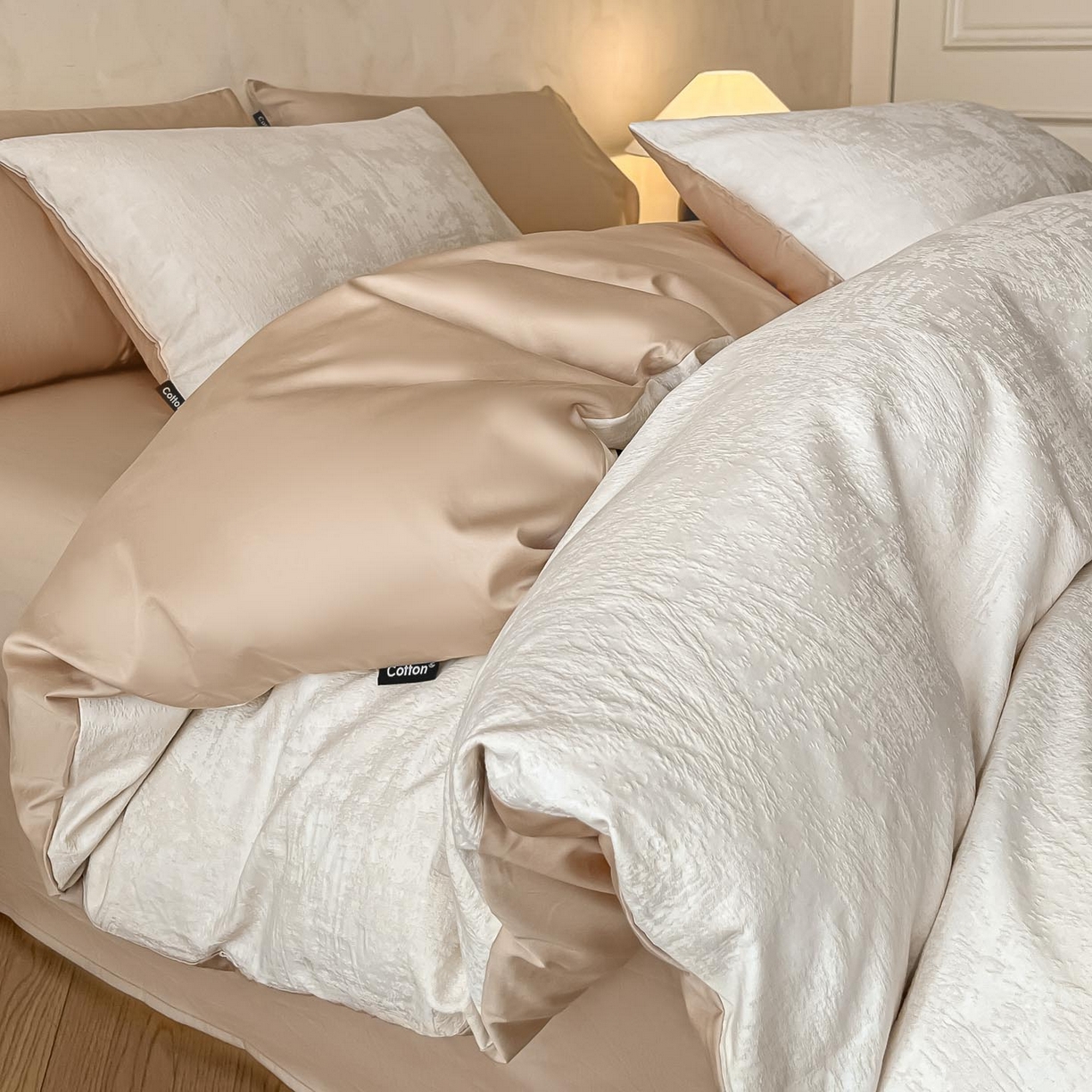 91家纺网 家纺一手货源 找家纺 2026春夏新款全棉提花浮雕四件套 雾絮-奶白