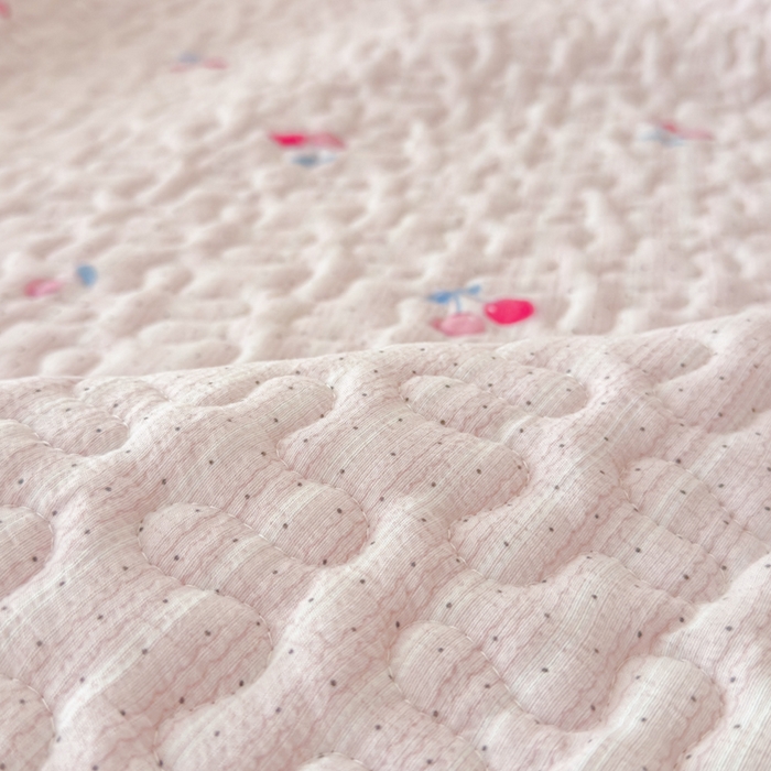 91家纺网 家纺一手货源 找家纺 999家纺 2026新款双层纱花边床盖单件加厚夹棉云感皱皱纱花边床单三件套四季跑量（提供买家秀） 樱桃格【花边款】