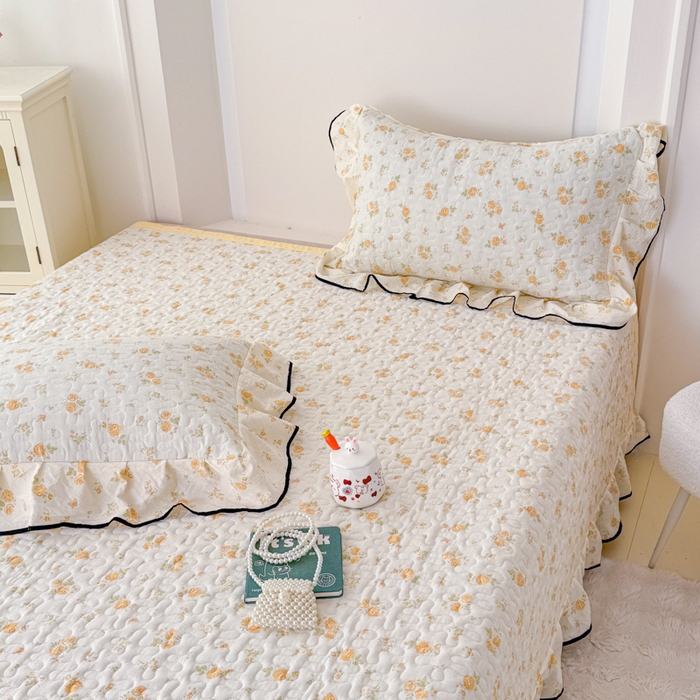 91家纺网 家纺一手货源 找家纺 999家纺 2026新款双层纱花边床盖单件加厚夹棉云感皱皱纱花边床单三件套四季跑量（提供买家秀） 静初【花边款】