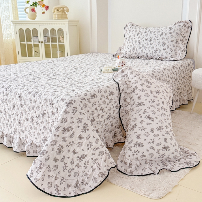 91家纺网 家纺一手货源 找家纺 999家纺 2026新款双层纱花边床盖单件加厚夹棉云感皱皱纱花边床单三件套四季跑量（提供买家秀） 浅画【花边款】