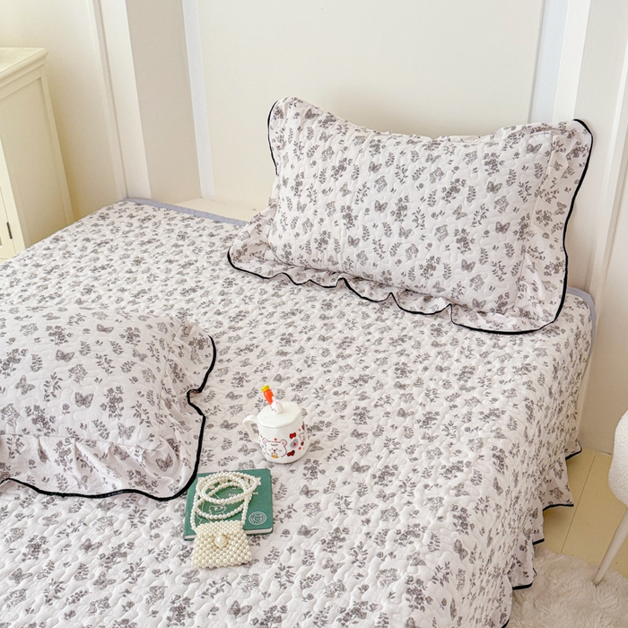 91家纺网 家纺一手货源 找家纺 999家纺 2026新款双层纱花边床盖单件加厚夹棉云感皱皱纱花边床单三件套四季跑量（提供买家秀） 浅画【花边款】