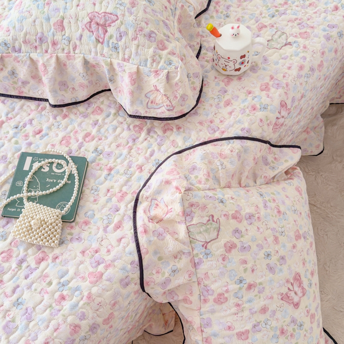 91家纺网 家纺一手货源 找家纺 999家纺 2026新款双层纱花边床盖单件加厚夹棉云感皱皱纱花边床单三件套四季跑量（提供买家秀） 蝶恋花【花边款】