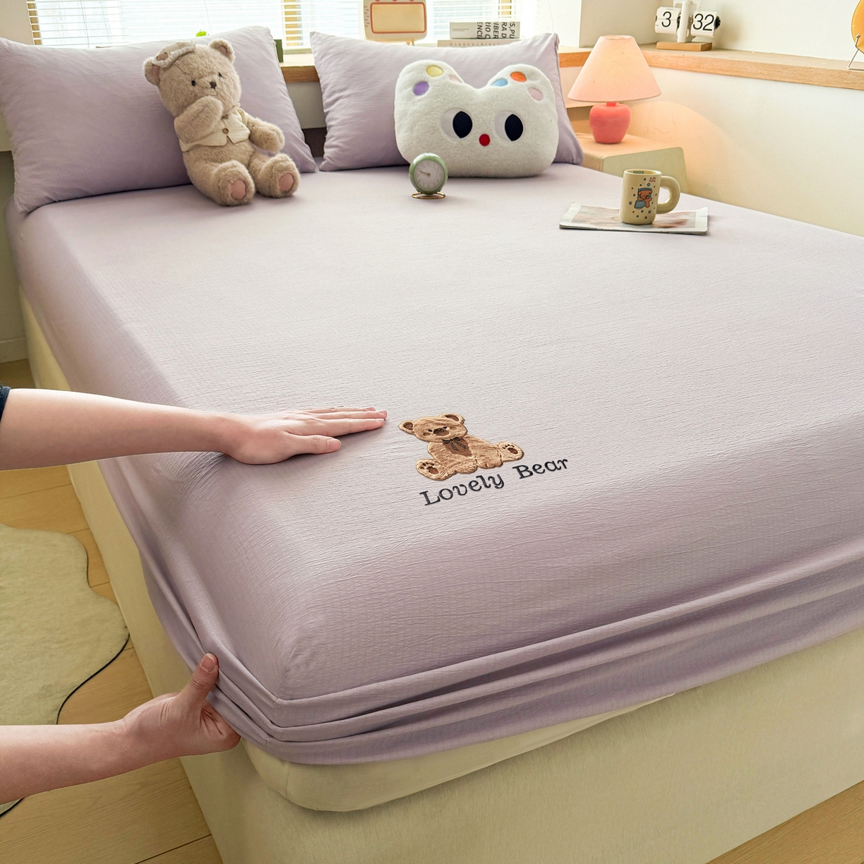 91家纺网 家纺一手货源 找家纺 （总）爱思凯家纺 2026春夏新款皱皱纱卡通贴布绣单床笠 床笠单件-咖崽熊