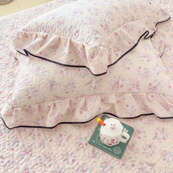 91家纺网 家纺一手货源 找家纺 999家纺 2026新款双层纱花边床盖单件加厚夹棉云感皱皱纱花边床单三件套四季跑量（提供买家秀） 春天里【花边款】