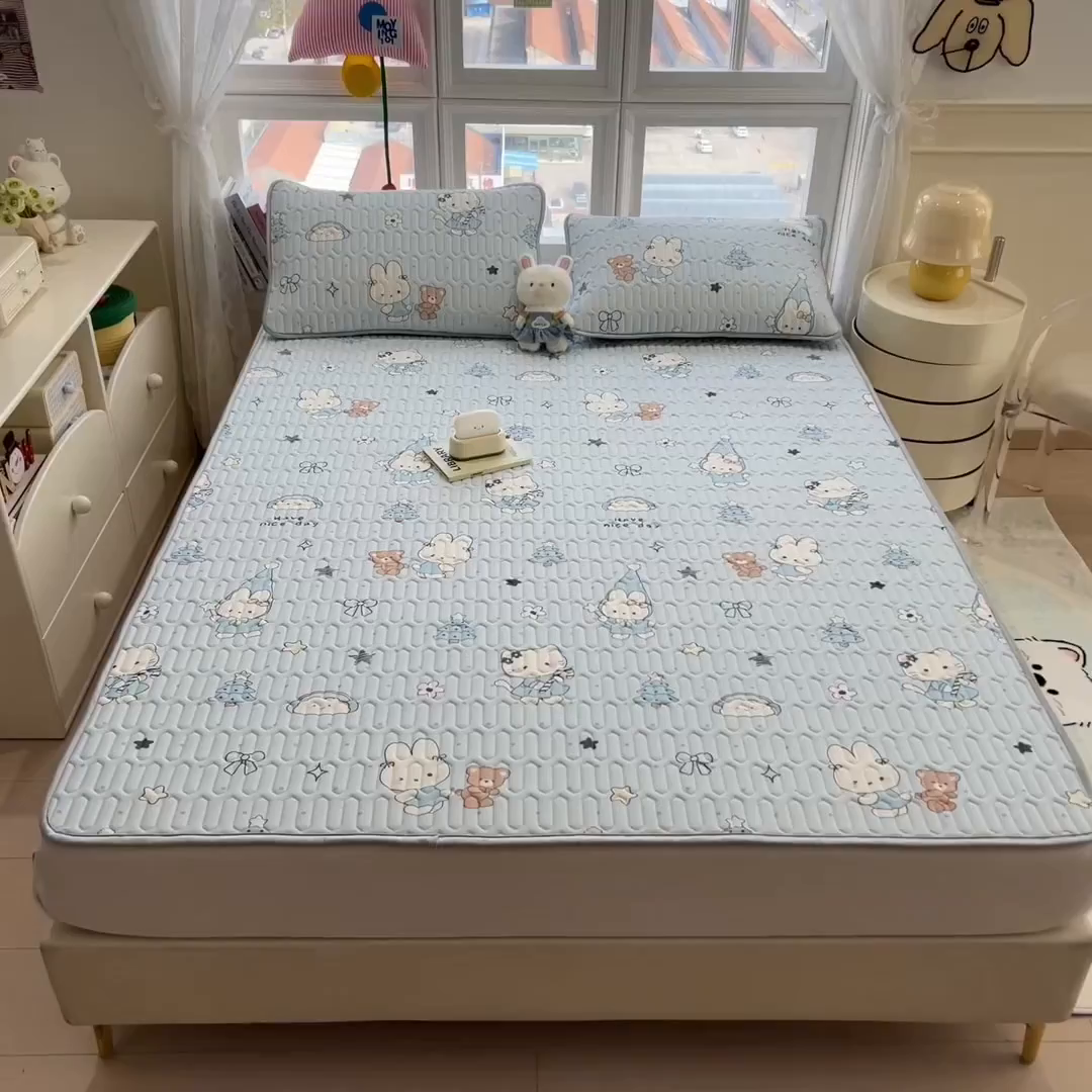 91家纺网 家纺一手货源 找家纺 丝羽坊 2026新款高密凉感丝印花乳胶凉席-平铺款 小兔派对