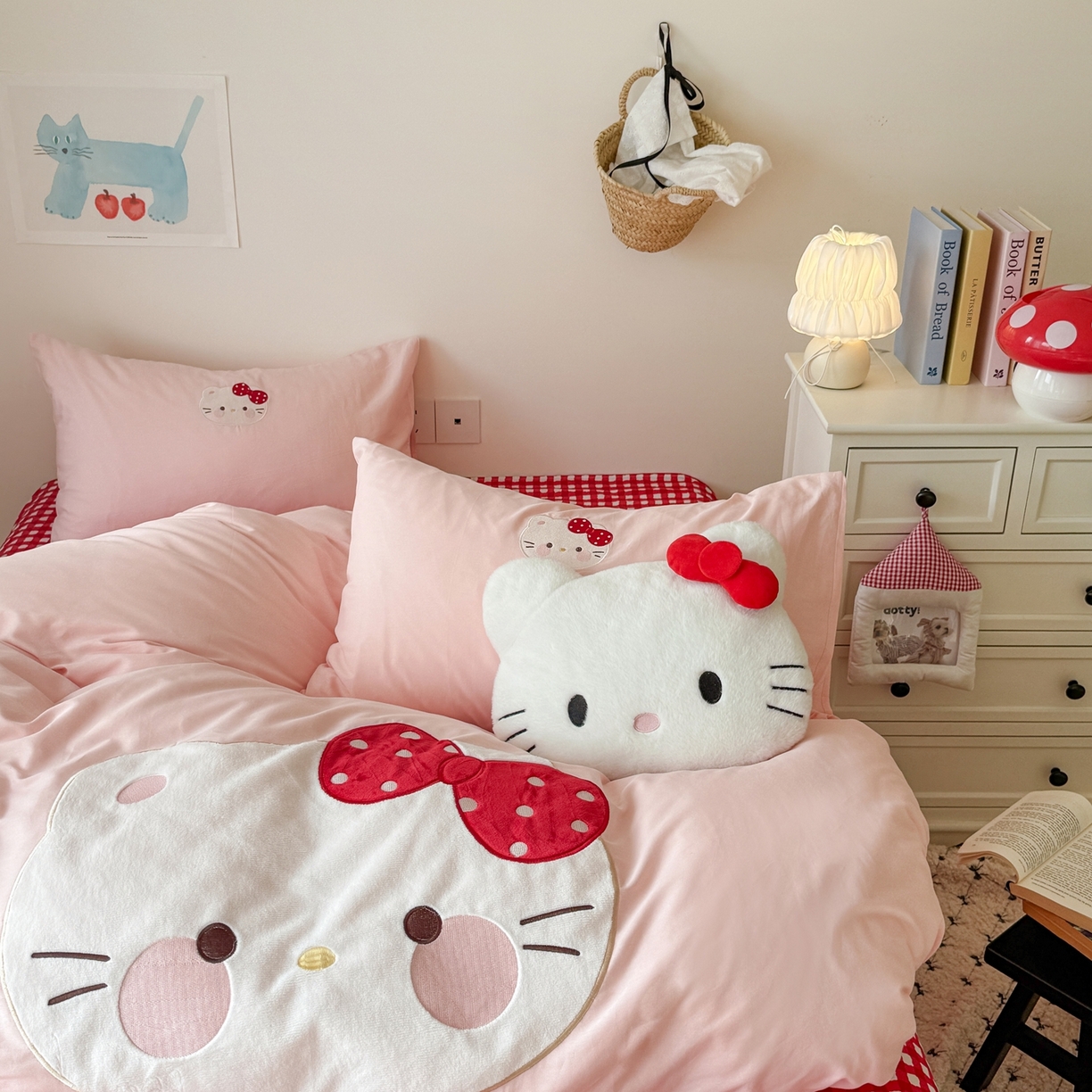91家纺网 家纺一手货源 找家纺 美乐迪家纺 2026新款卡通13372全棉纯棉贴布绣四件套 粉色猫猫